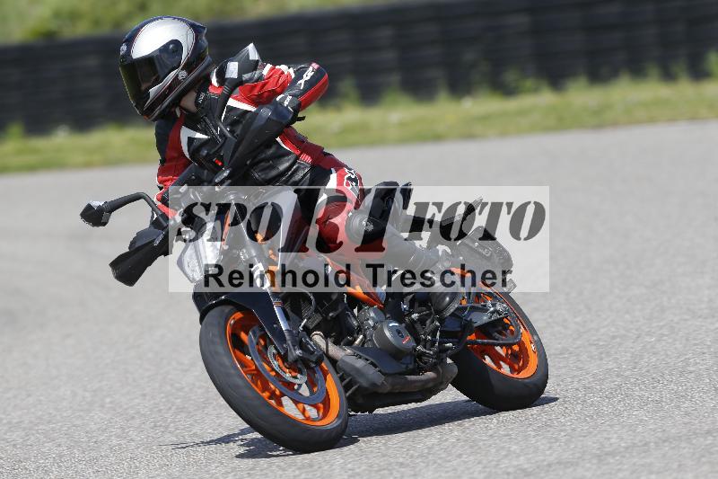 Archiv-2025/09 22.04.2025 Cornu Master School ADR/gruen-vert/36